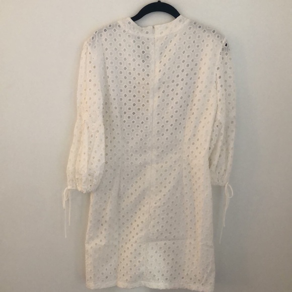 NWT! PatBo hand embroidered eyelet mini dress - Picture 4 of 9